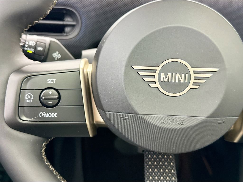 Certified 2025 MINI Cooper S image 15