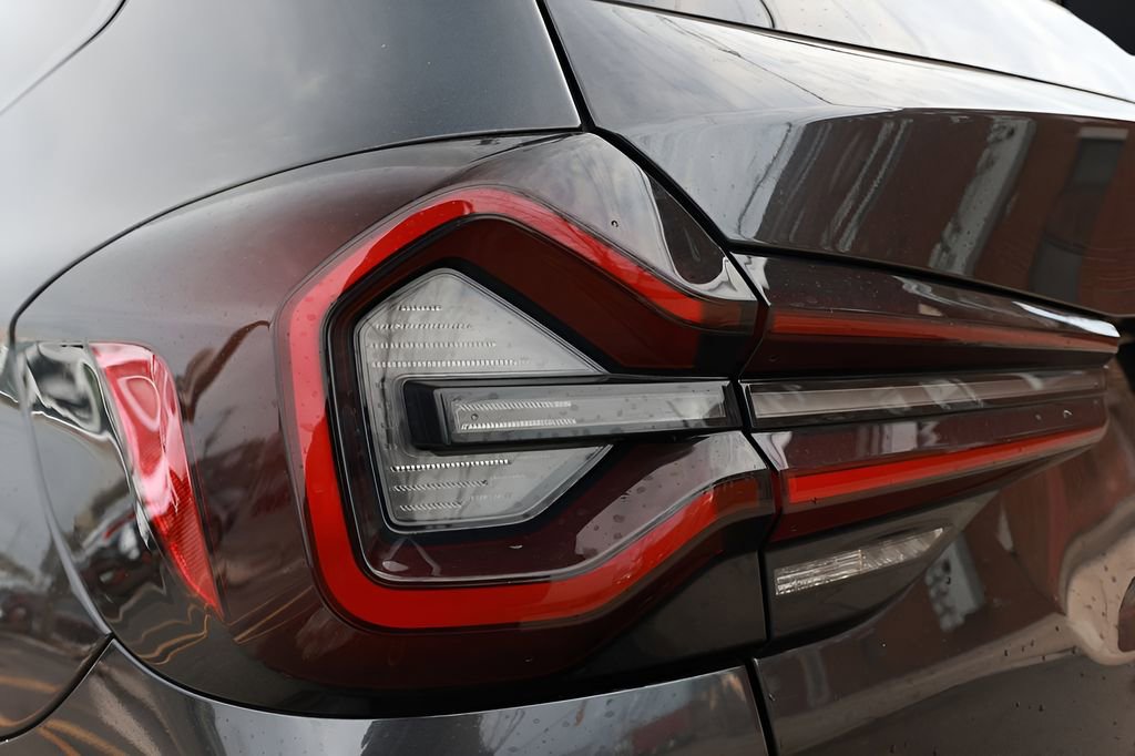 Used 2022 BMW X3 M40i AWD/4WD image 23
