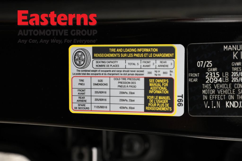 Used 2025 Kia Soul LX w/ LX Technology Package FWD image 33