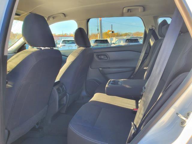 Used 2024 Nissan Rogue S image 22