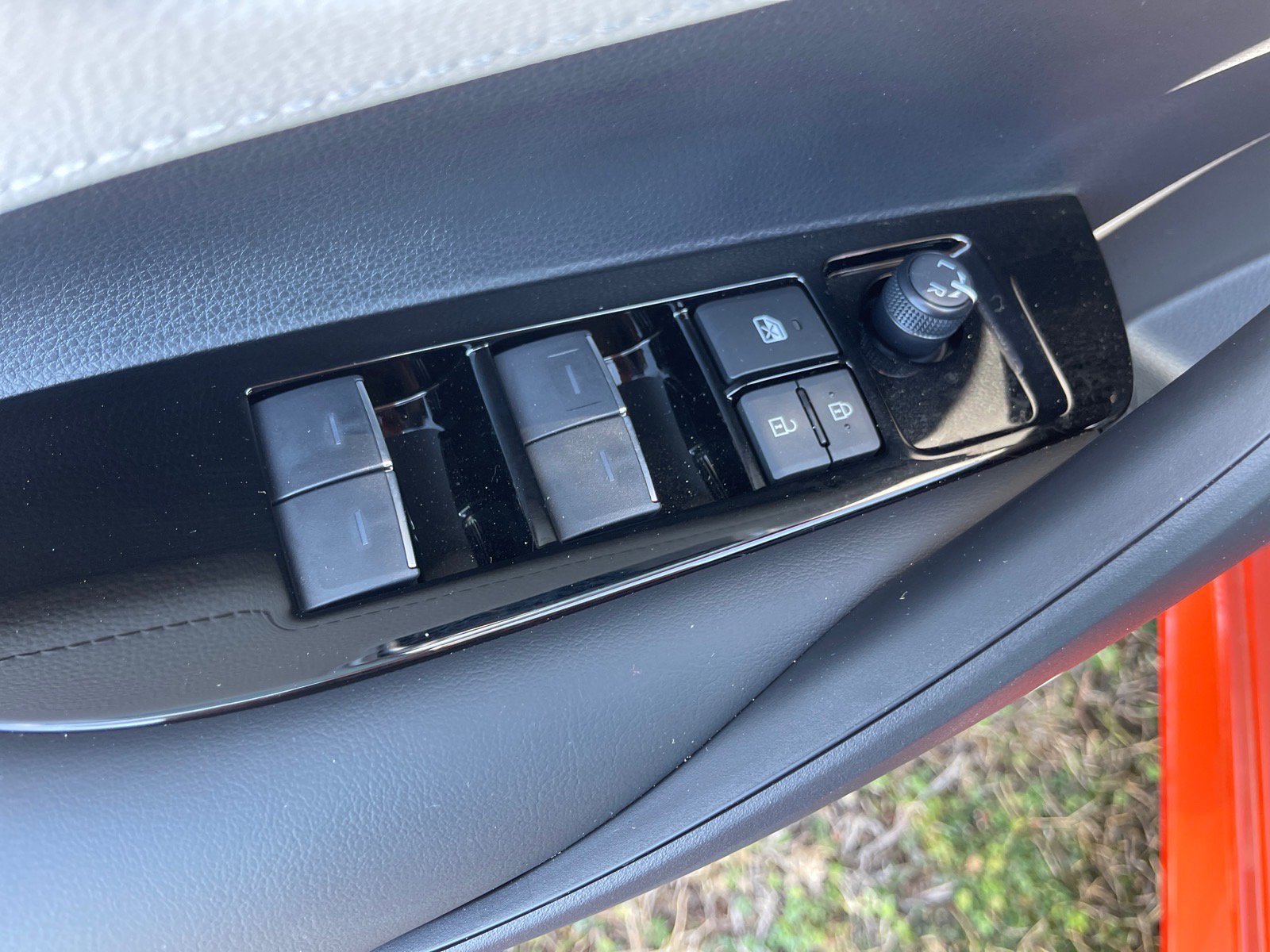 New 2026 Toyota Corolla SE image 7