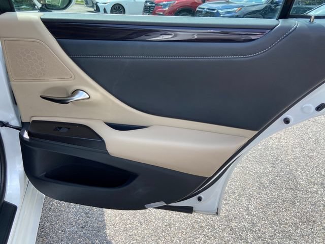 Used 2019 Lexus ES 350 w/ Premium Package FWD image 30