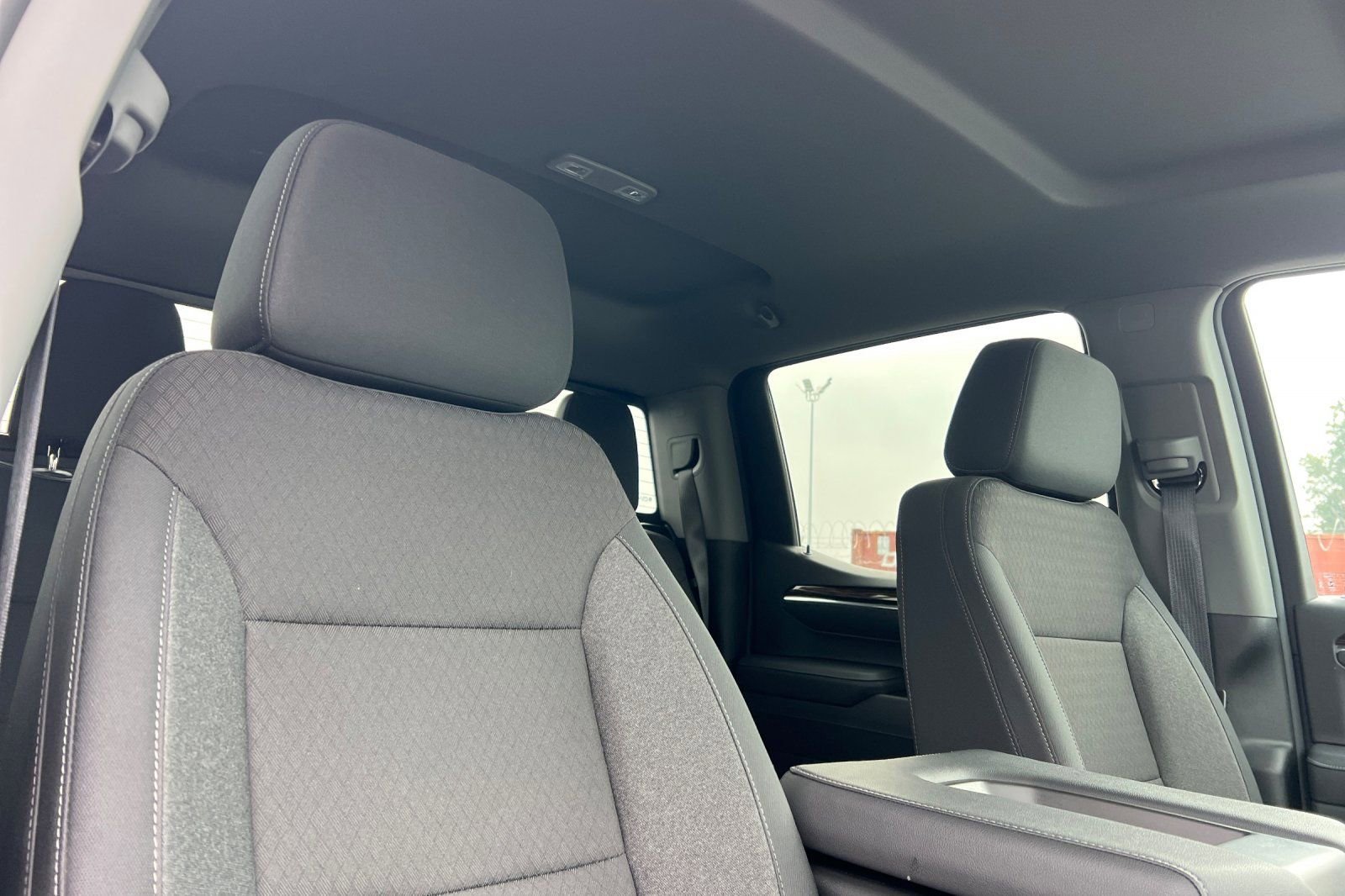 Used 2025 GMC Sierra 1500 SLE image 21