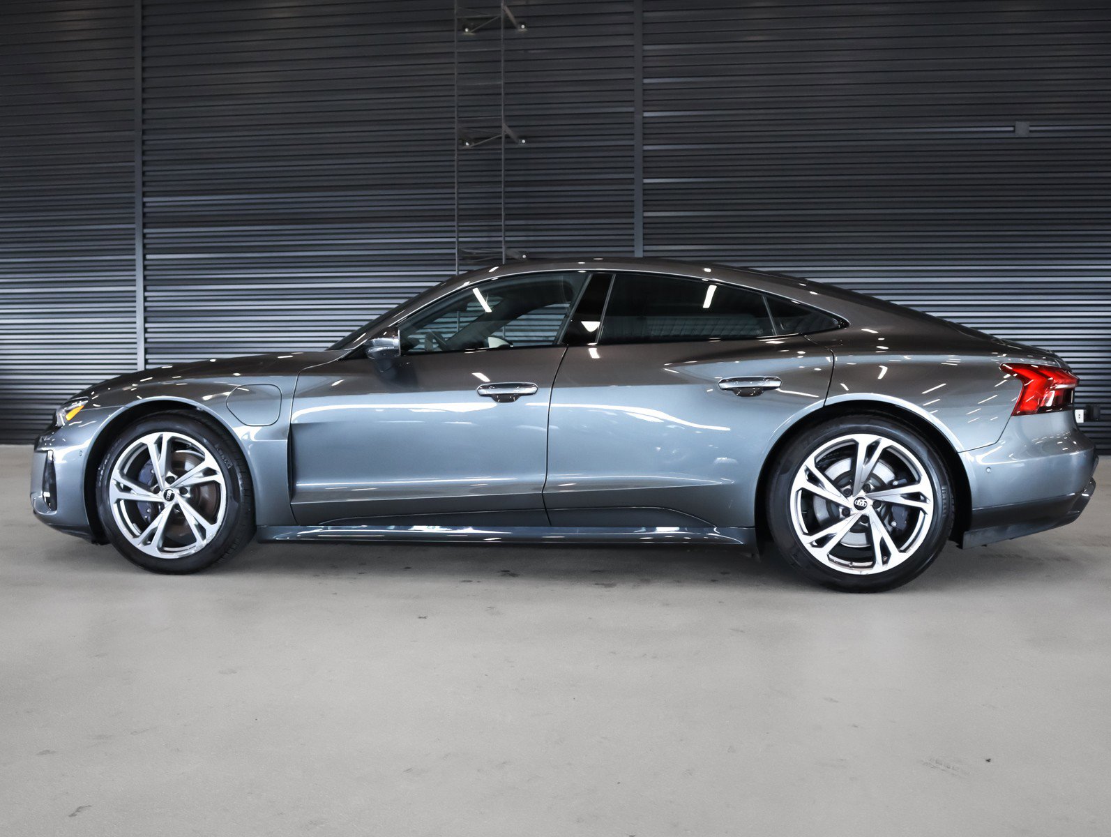 Certified 2024 Audi e-tron GT Prestige AWD/4WD image 13