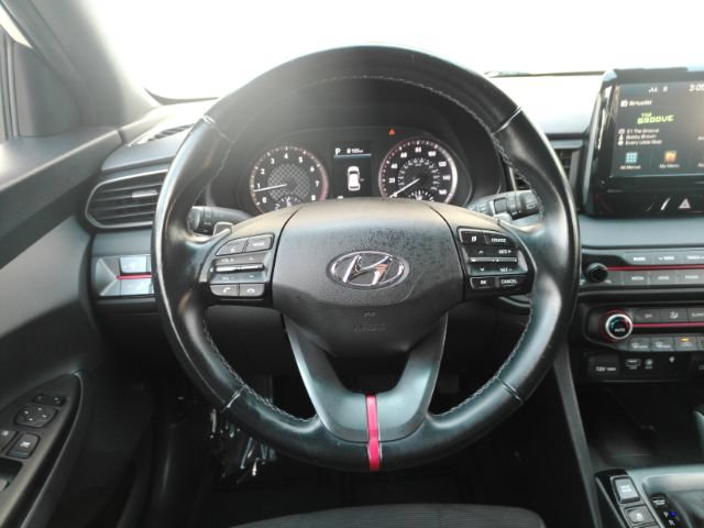 Used 2020 Hyundai Veloster 2.0 Premium FWD image 22