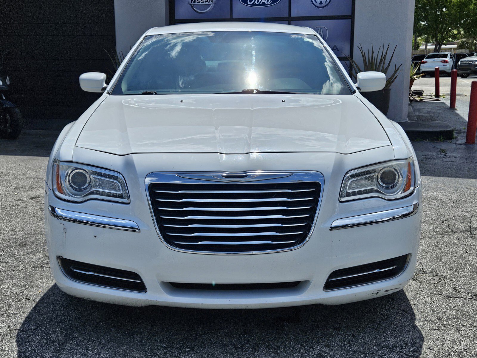 Used 2014 Chrysler 300 image 18