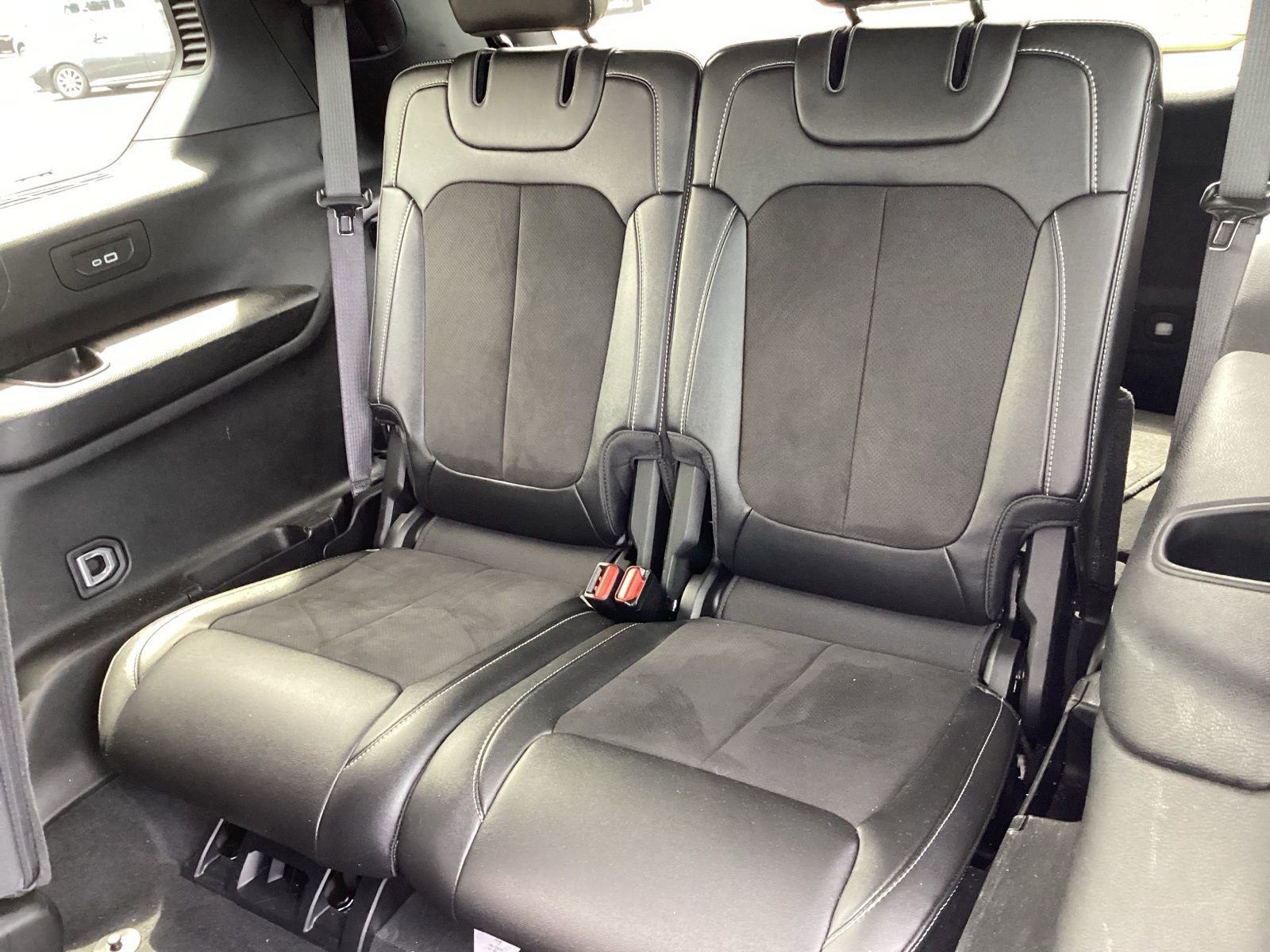 Used 2024 Jeep Grand Cherokee L Laredo image 14