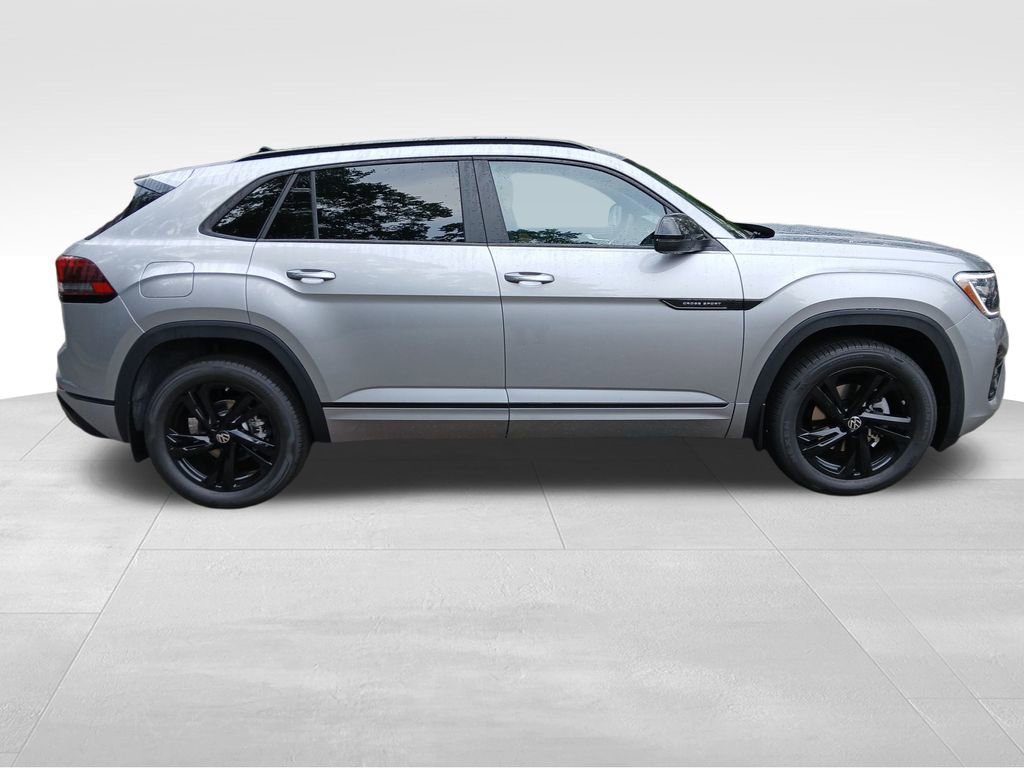 New 2026 Volkswagen Atlas Cross Sport SEL R-Line image 6