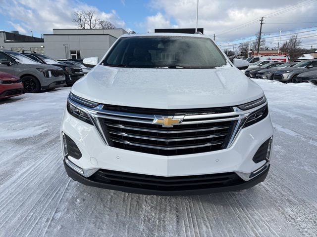 Used 2022 Chevrolet Equinox Premier image 2