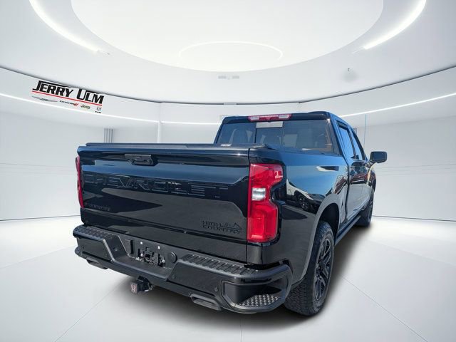 Used 2025 Chevrolet Silverado 1500 High Country w/ Midnight Edition AWD/4WD image 3