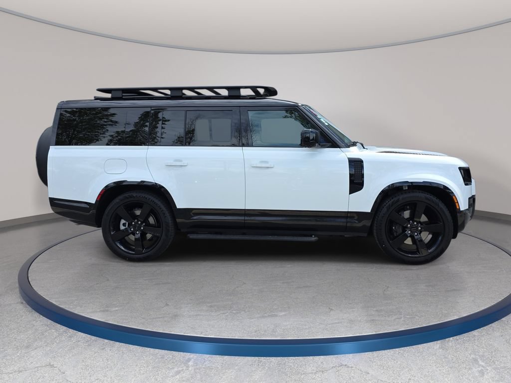 New 2026 Land Rover Defender 130 X-Dynamic SE AWD/4WD image 6