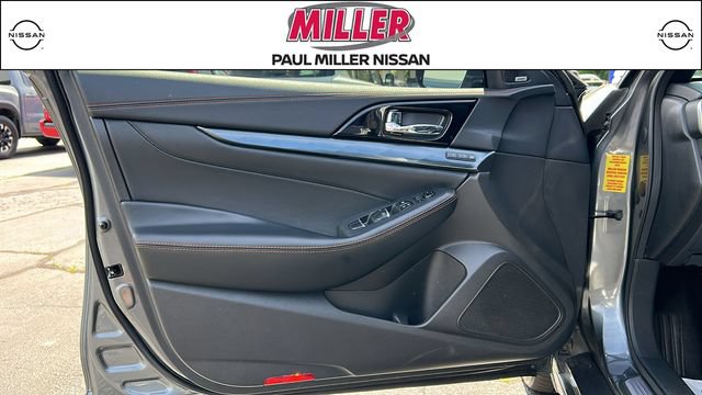 Certified 2023 Nissan Maxima SR w/ Sport Mat Group FWD image 9