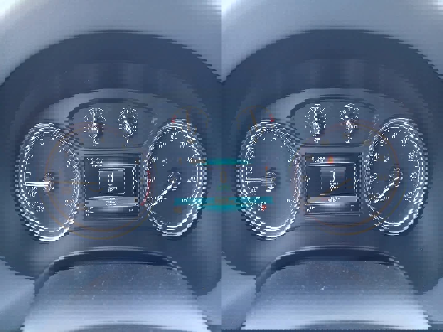 Used 2019 Buick Enclave Essence image 24