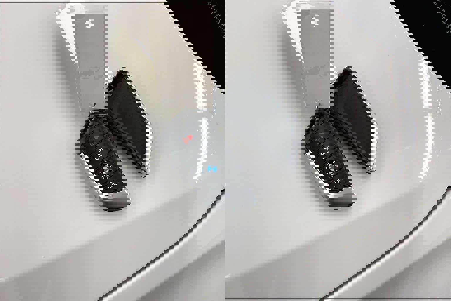 Used 2023 BMW 330i Sedan w/ Premium Package image 13