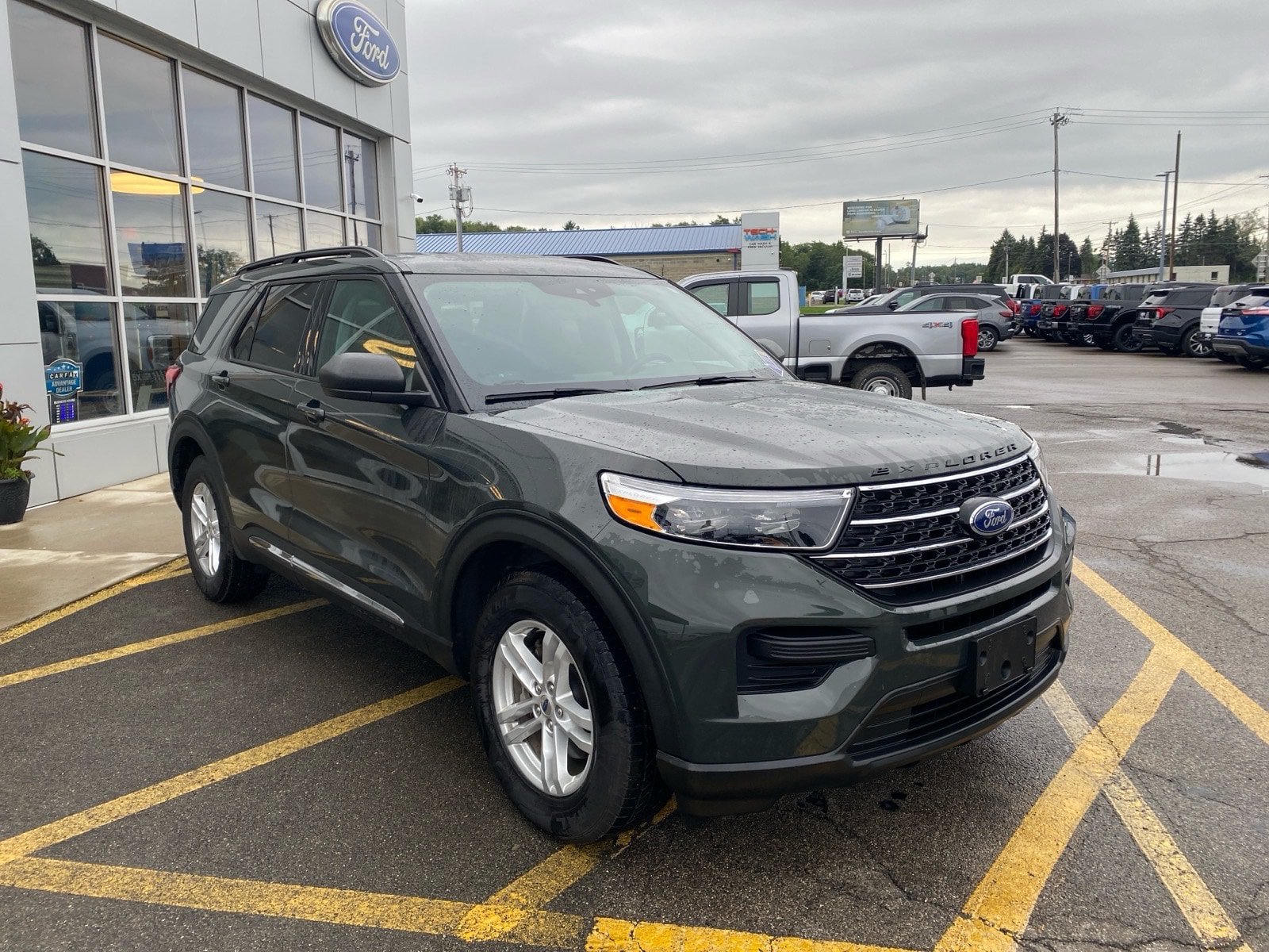 Used 2021 Ford Explorer XLT AWD/4WD image 8