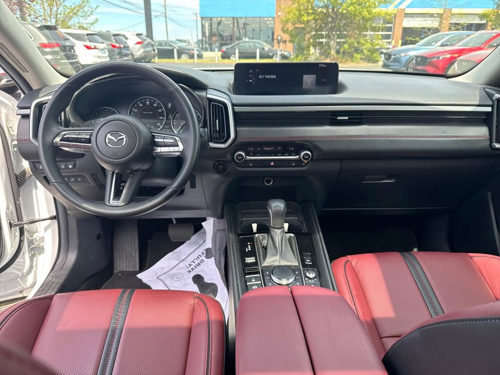 Used 2025 MAZDA CX-50 AWD 2.5 Hybrid w/ Premium Pkg image 18