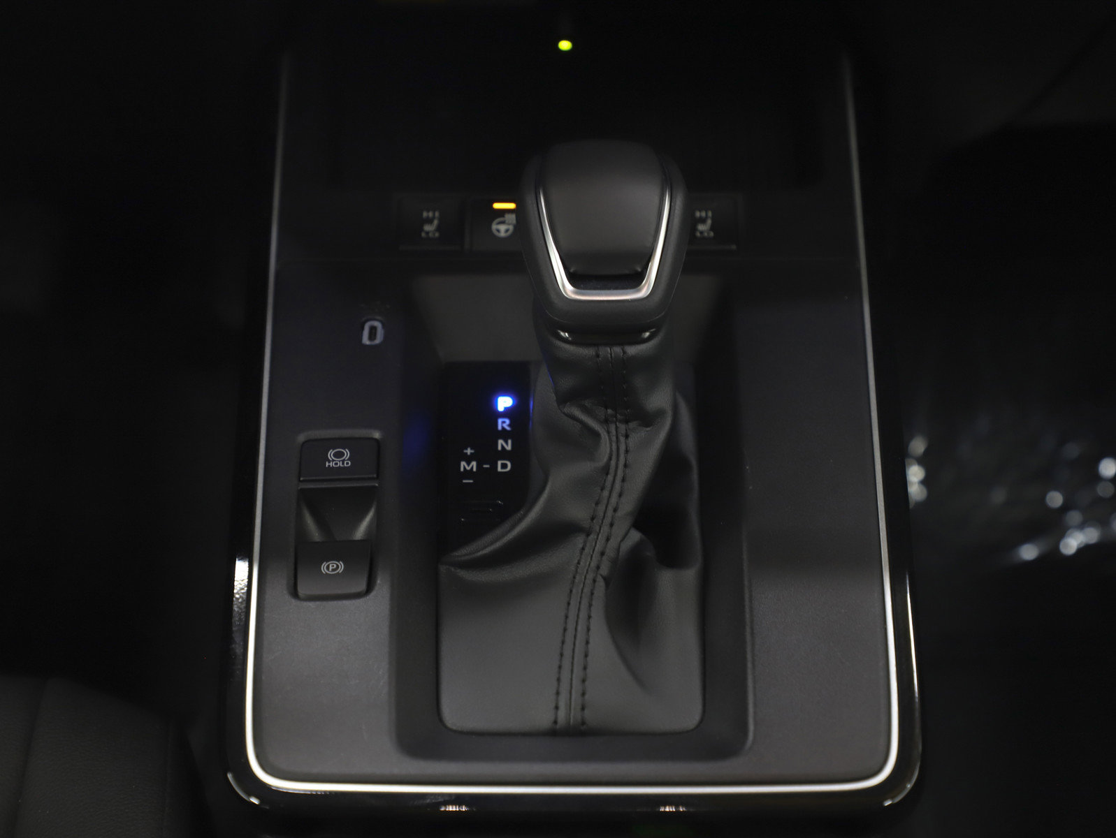 Used 2026 Toyota Corolla Cross XLE w/ Convenience Package image 21