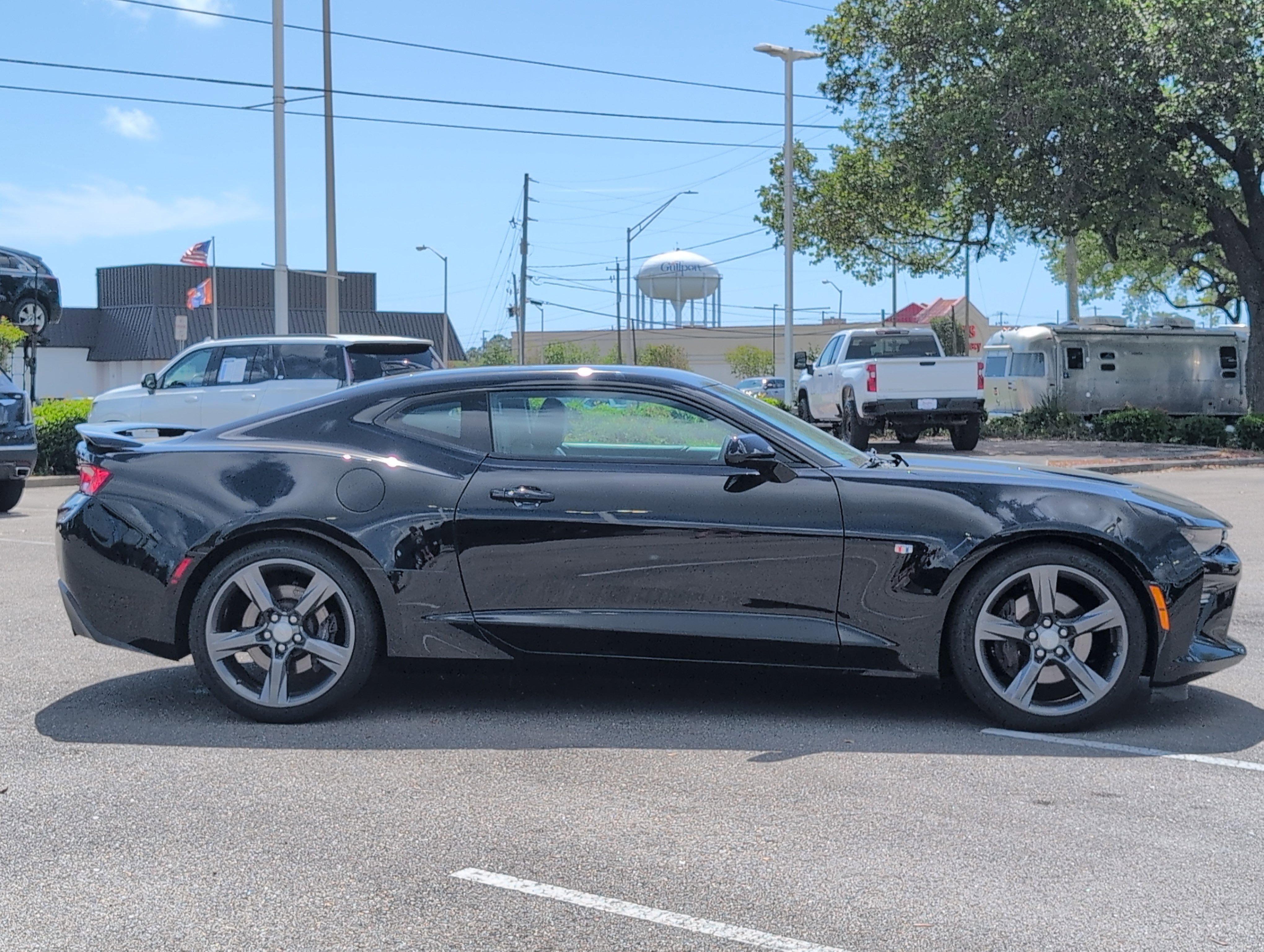 Used 2017 Chevrolet Camaro SS image 7