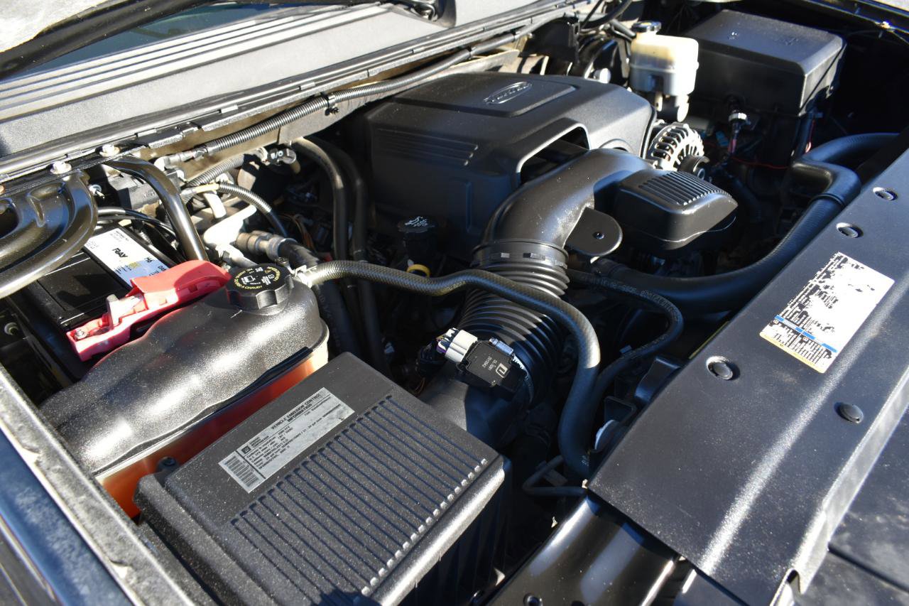 Used 2009 Chevrolet Avalanche LTZ image 48