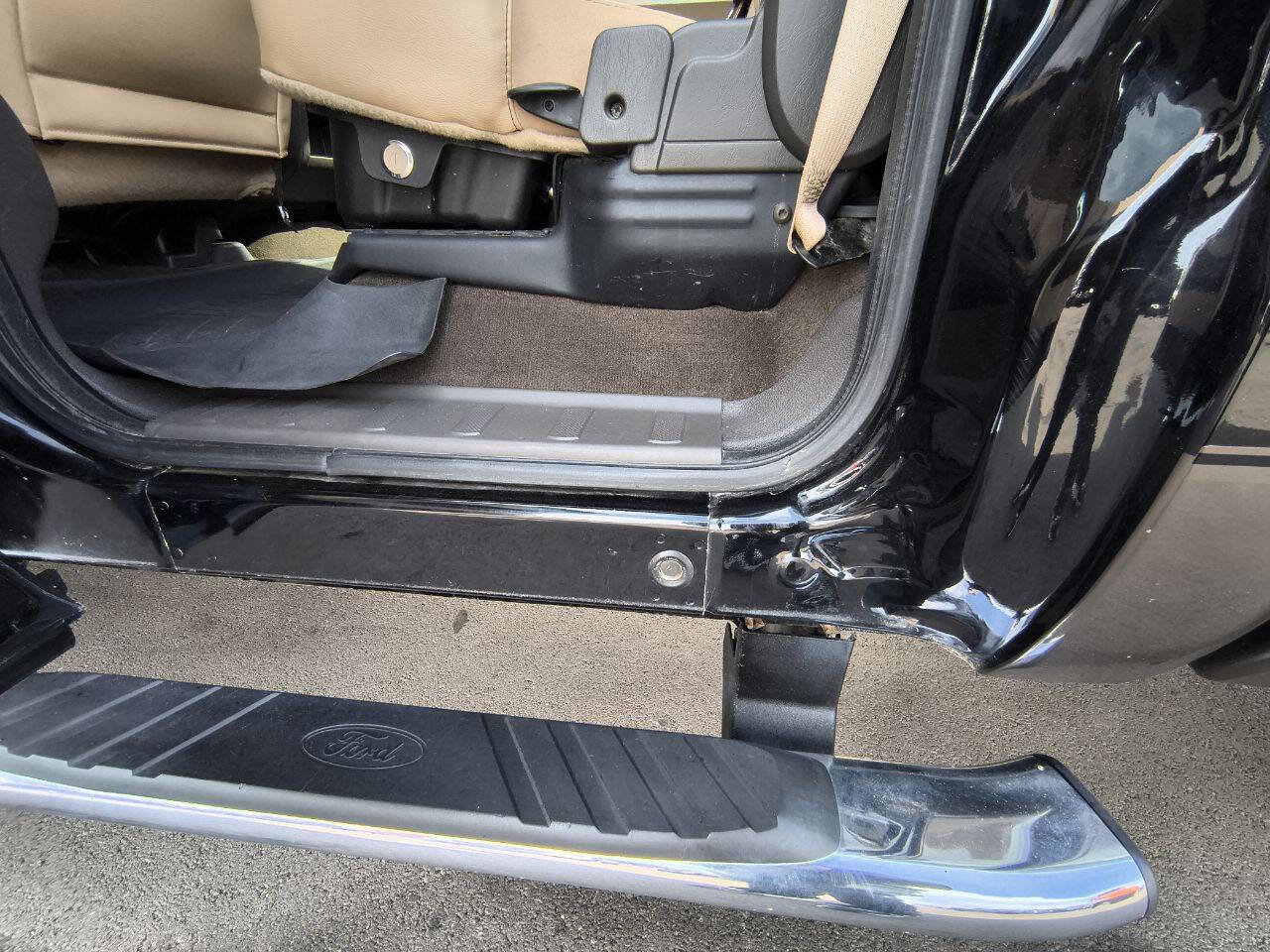 Used 2016 Ford F250 Lariat w/ Lariat Ultimate Package image 24