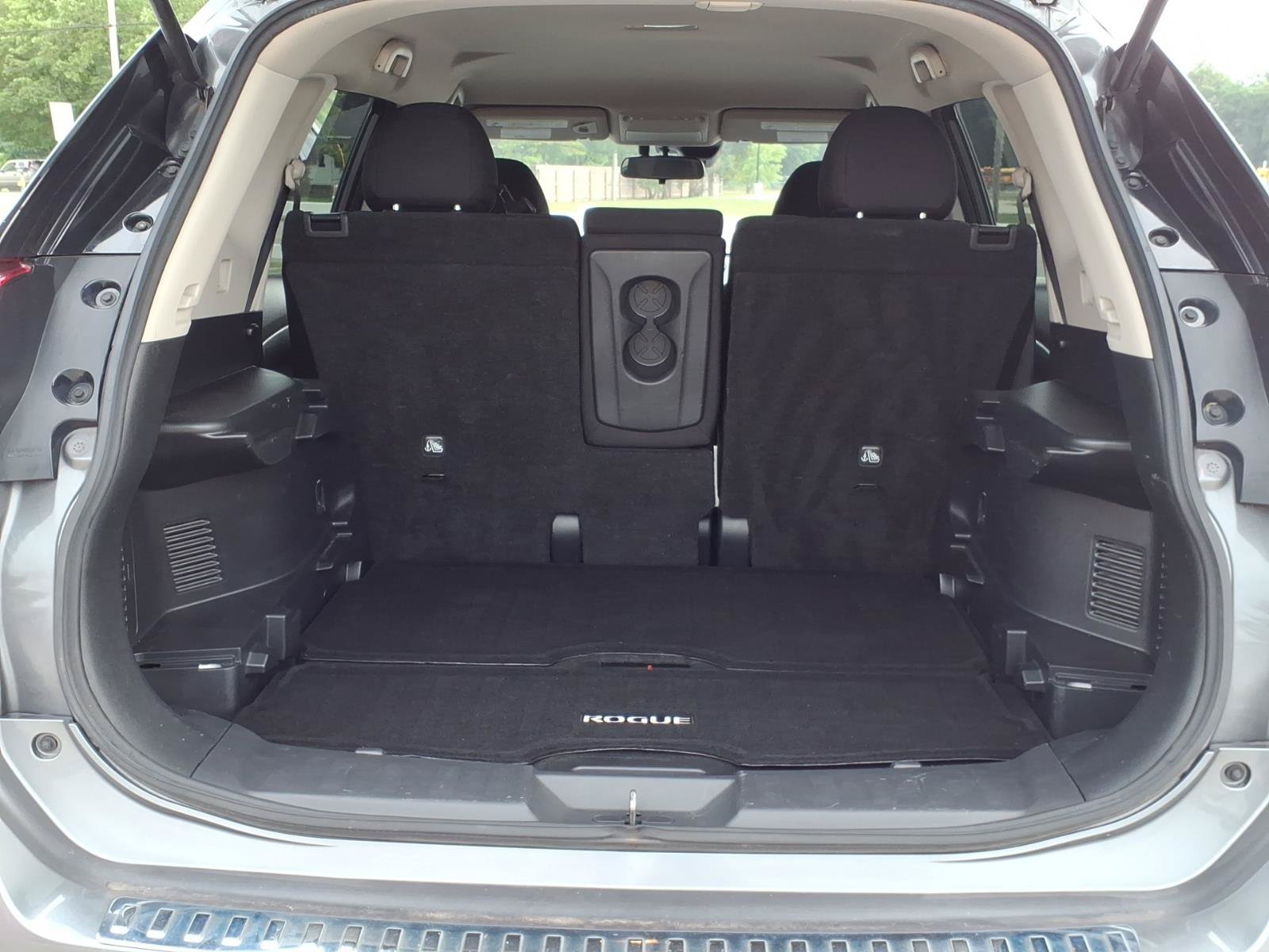 Used 2019 Nissan Rogue S AWD/4WD image 4