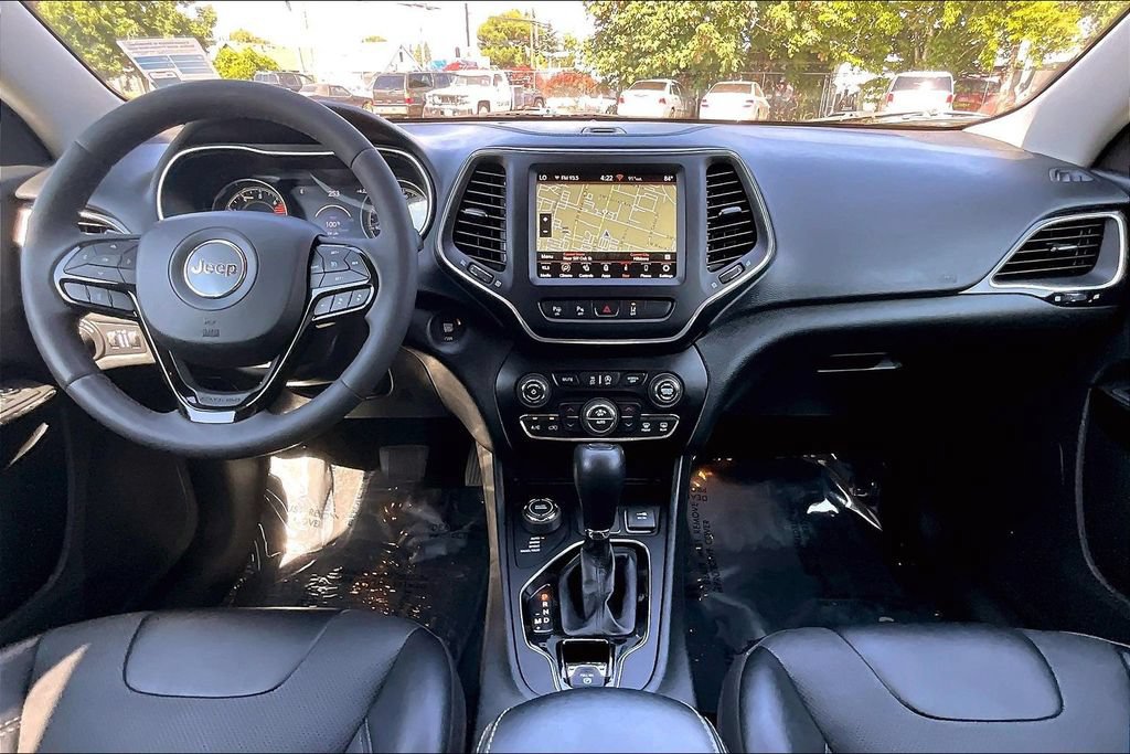 Used 2023 Jeep Cherokee Altitude Lux AWD/4WD image 16