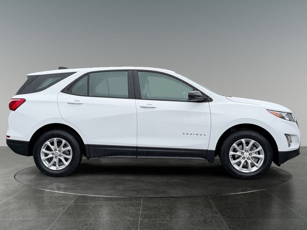 Used 2020 Chevrolet Equinox LS AWD/4WD image 10