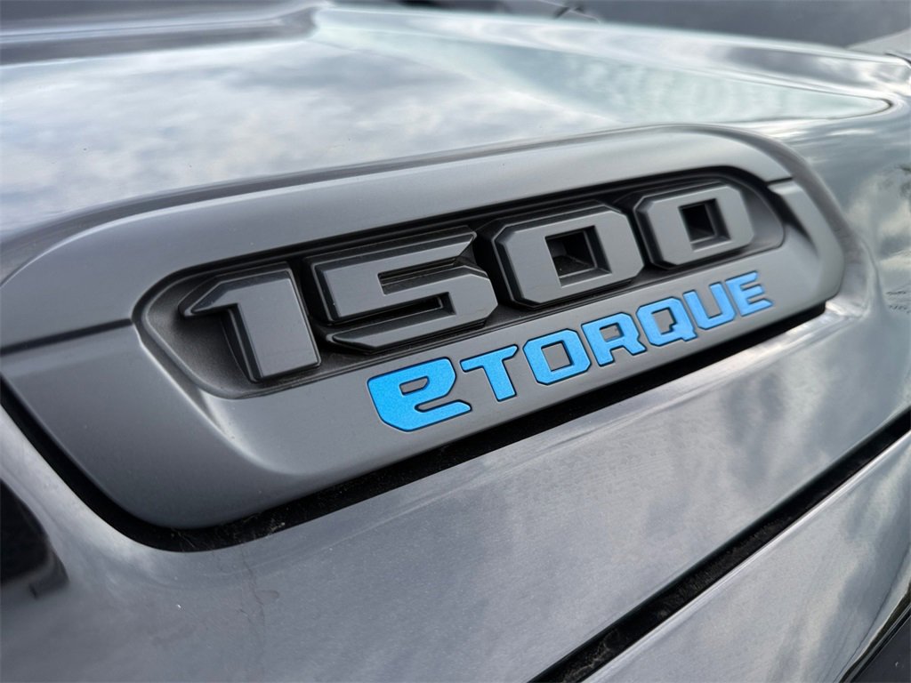 New 2026 RAM 1500 4x4 Crew Cab image 24
