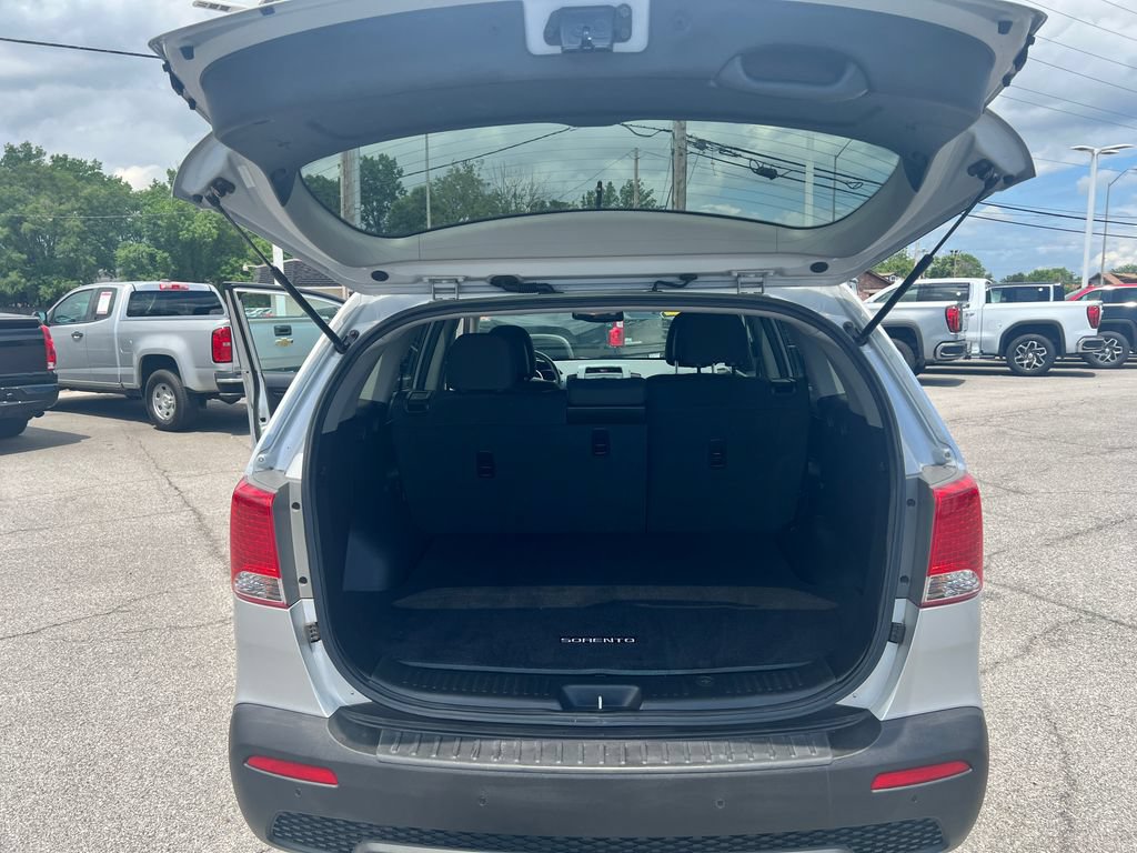 Used 2012 Kia Sorento LX w/ Convenience Pkg FWD image 30