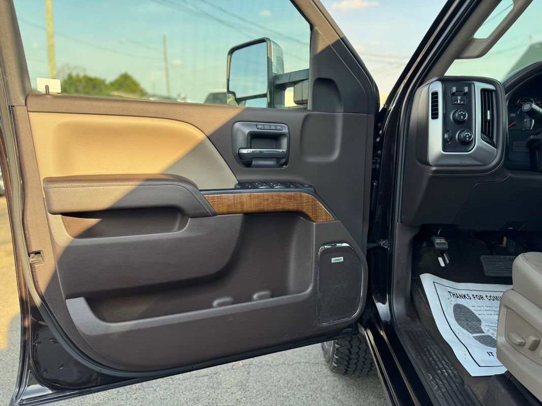 Used 2019 GMC Sierra 2500 SLT w/ Duramax Plus Package image 14