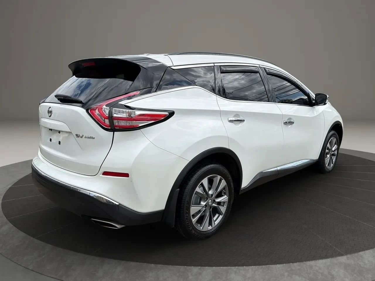 Used 2016 Nissan Murano SV AWD/4WD image 5