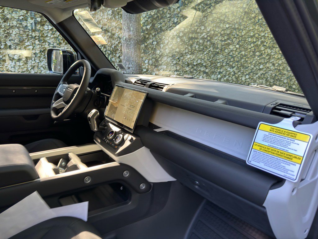 New 2026 Land Rover Defender 110 S image 20