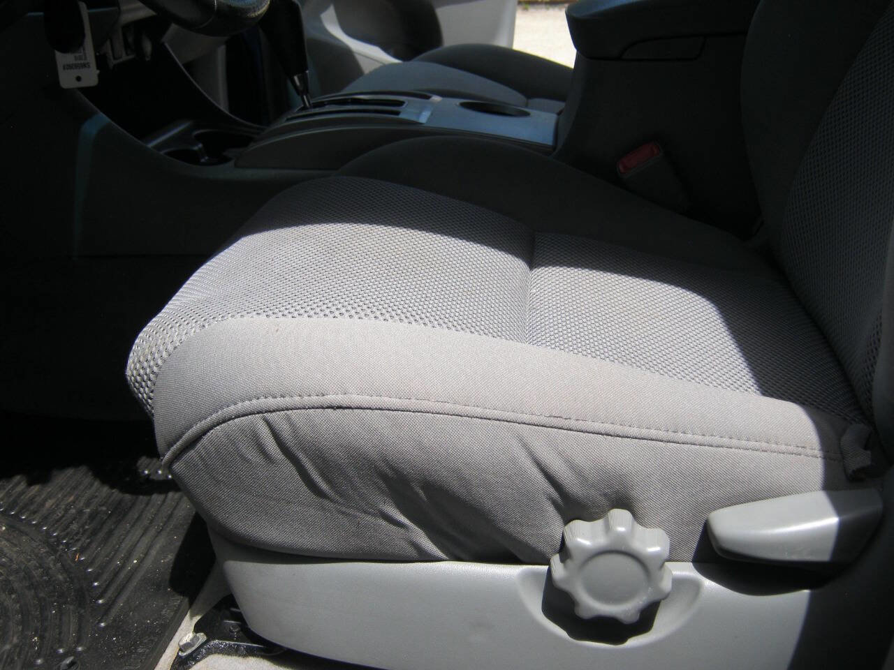 Used 2010 Toyota Tacoma 4x4 Double Cab image 9