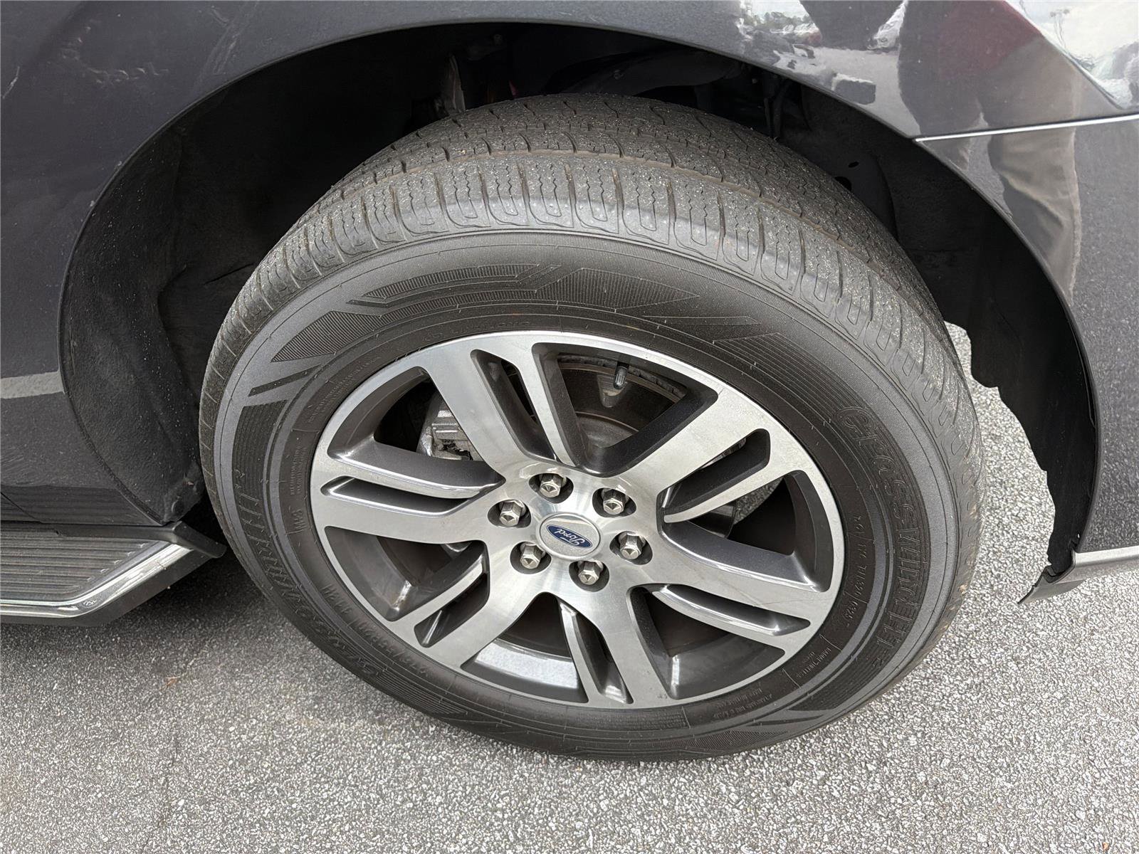 Used 2023 Ford Expedition Limited RWD image 8