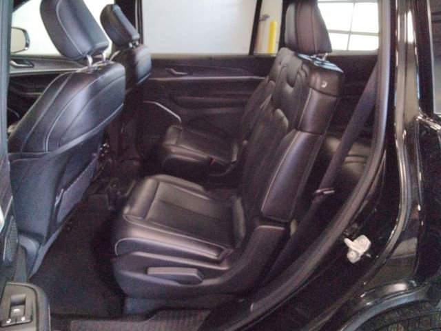 Used 2024 Jeep Grand Cherokee L Limited w/ Luxury Tech Group II image 10