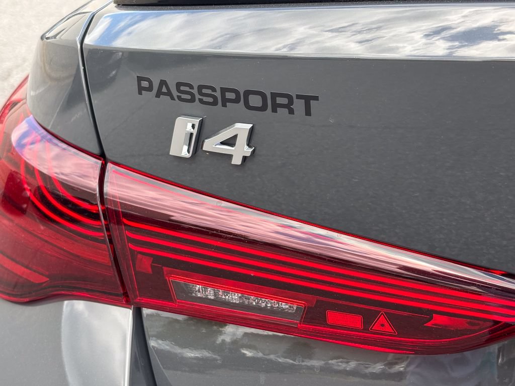 New 2026 BMW i4 xDrive40i AWD/4WD image 6