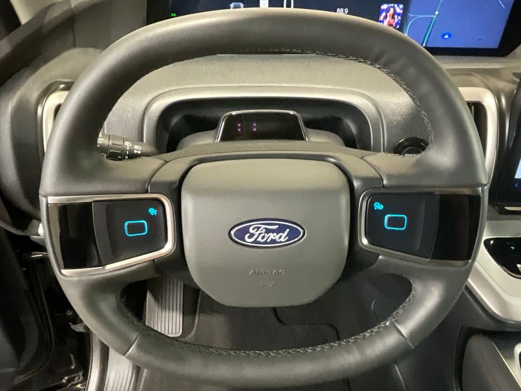 Used 2025 Ford Expedition Max Active AWD/4WD image 24