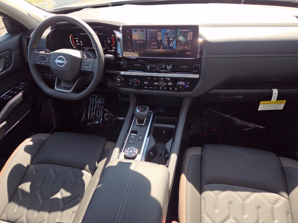 New 2026 Nissan Pathfinder Platinum w/ Accent Package AWD/4WD image 30