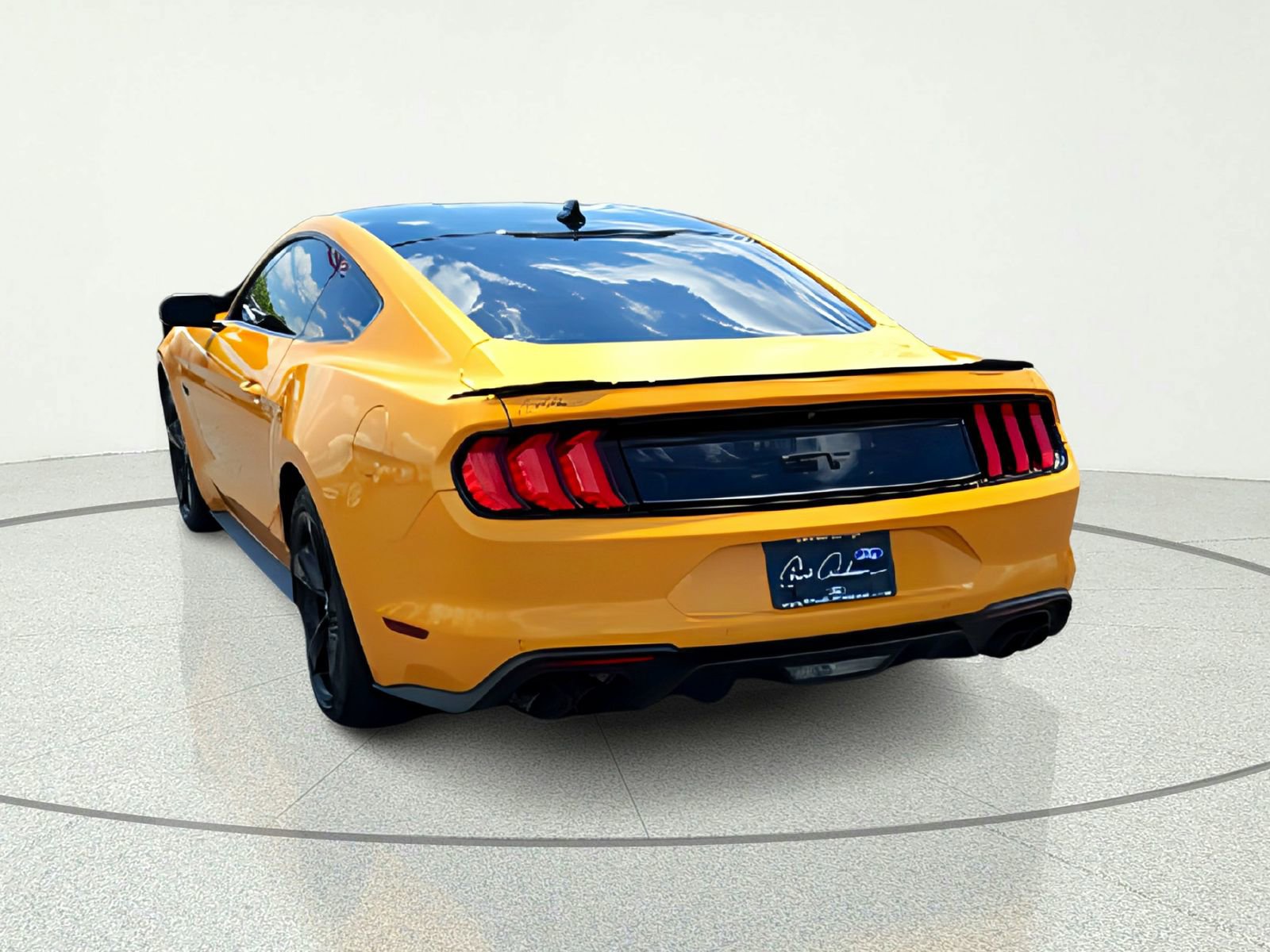 Used 2022 Ford Mustang GT Premium w/ Equipment Group 401A RWD image 6