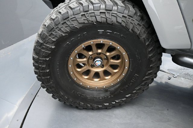 Used 2020 Jeep Gladiator Overland AWD/4WD image 29