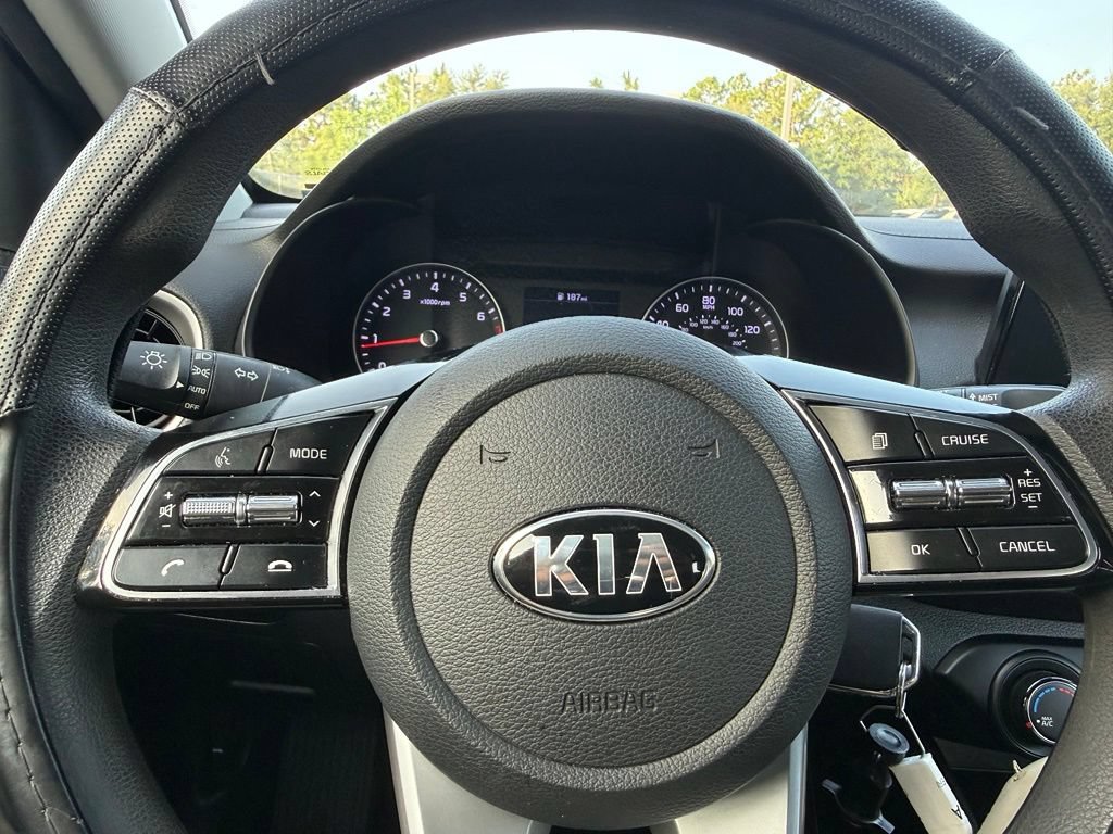 Used 2020 Kia Forte LXS FWD image 18