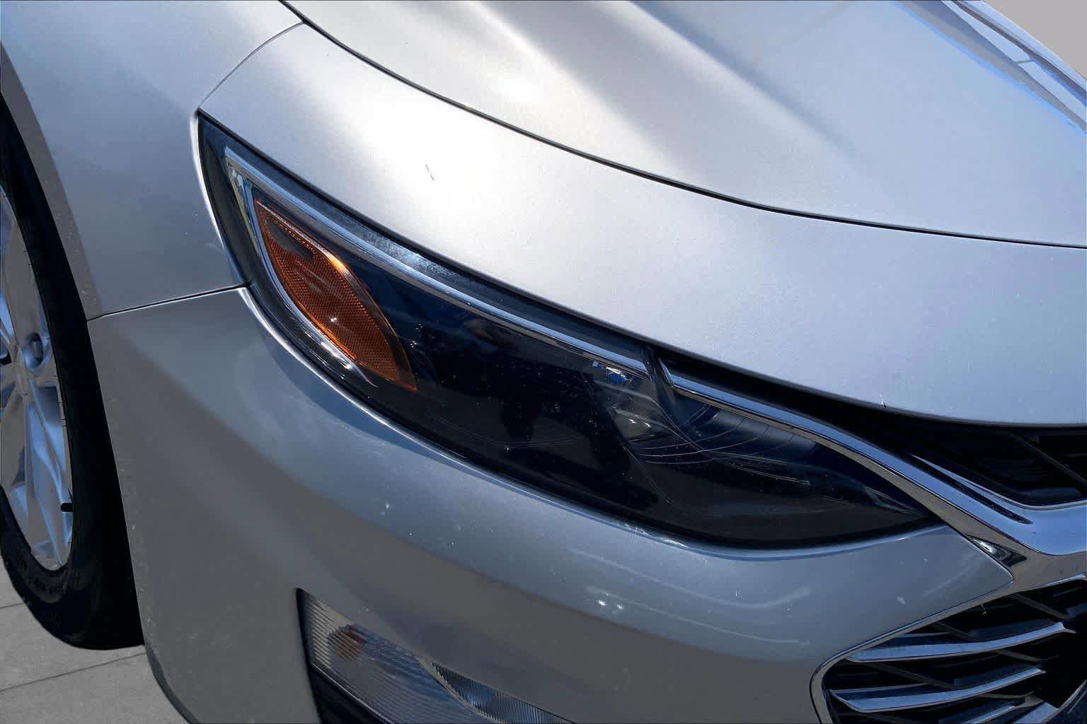 Used 2020 Chevrolet Malibu LT FWD image 28