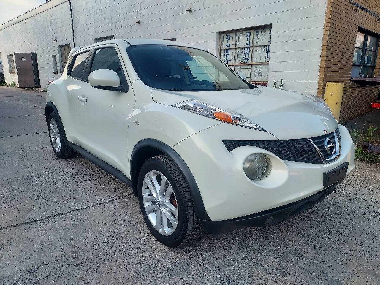Used 2012 Nissan Juke SL AWD/4WD image 1