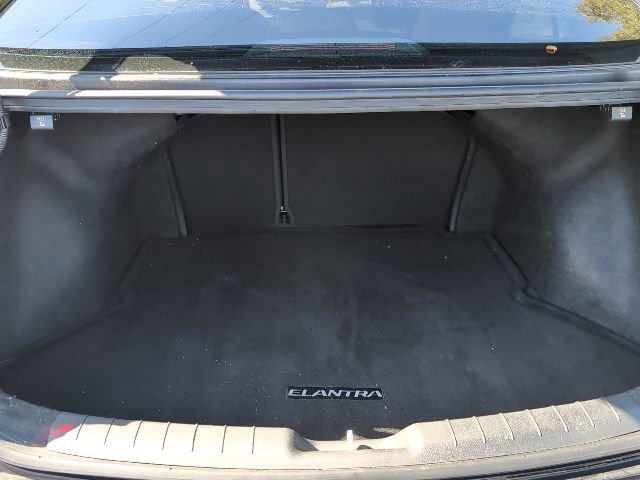 Used 2020 Hyundai Elantra SEL image 25