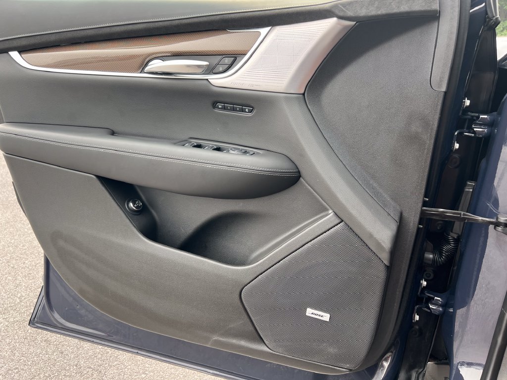 Used 2024 Cadillac XT6 Sport w/ Platinum Package AWD/4WD image 21