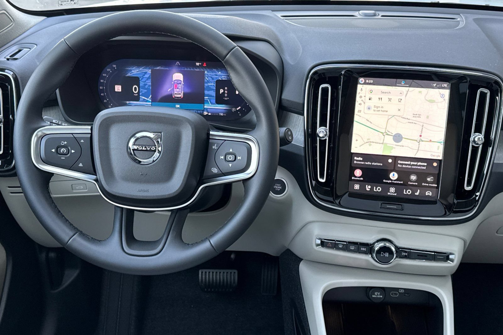 New 2026 Volvo XC40 B5 Plus w/ Protection Package Premier AWD/4WD image 15