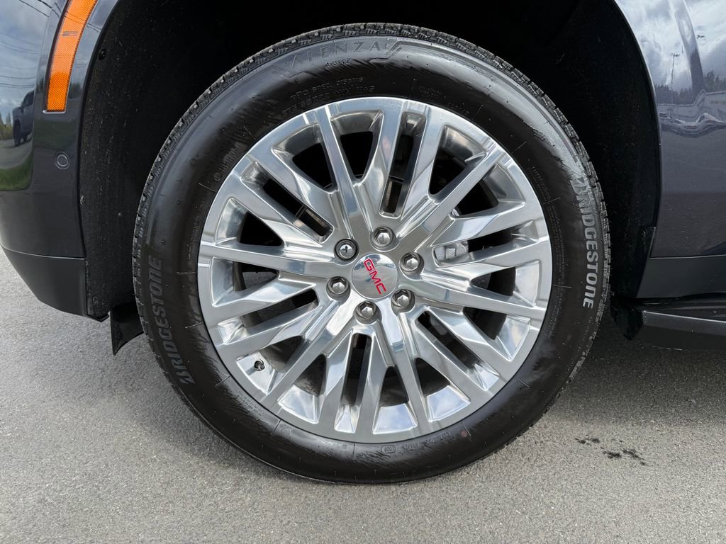 Used 2025 GMC Yukon XL Elevation AWD/4WD image 9