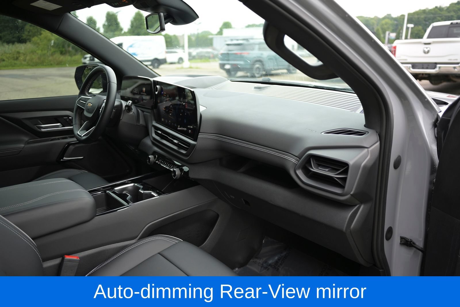 Used 2026 Chevrolet Silverado EV LT AWD/4WD image 45