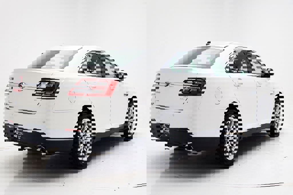 Used 2013 Ford Taurus SEL image 9