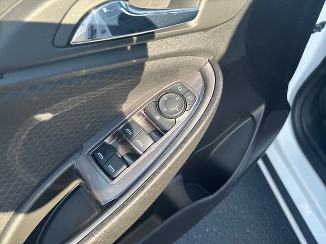 Used 2022 Chevrolet Malibu LS image 13